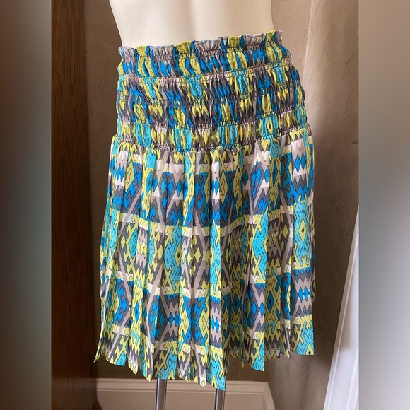 Joe Fresh Boho/Aztec/Tribal Print Pleated Smocked Mini Skirt Women's Size XL - Picture 2 of 13